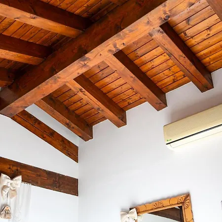 Rosy25 Bassano Del Grappa 4*