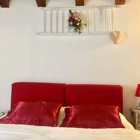 게스트하우스 Rosy25 Bassano Del Grappa 4*
